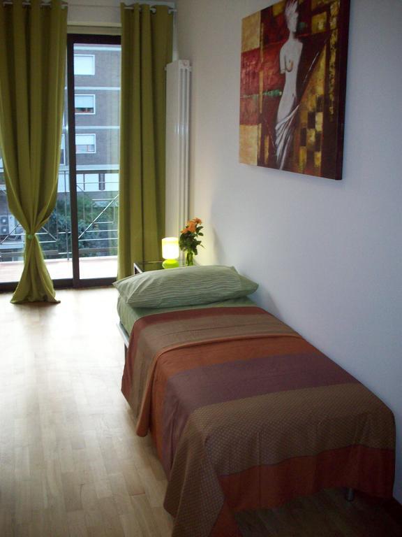 Apartment Nido Stazione Bérgamo Habitación foto